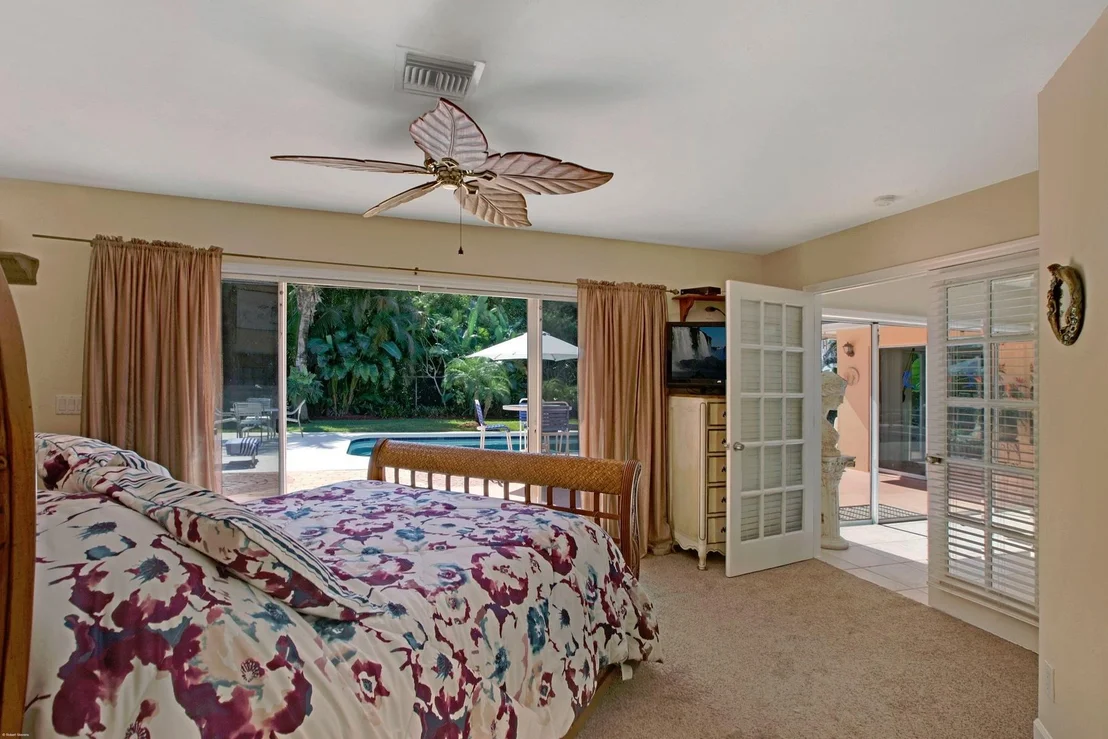 Photo of 9500 SE Point Terrace