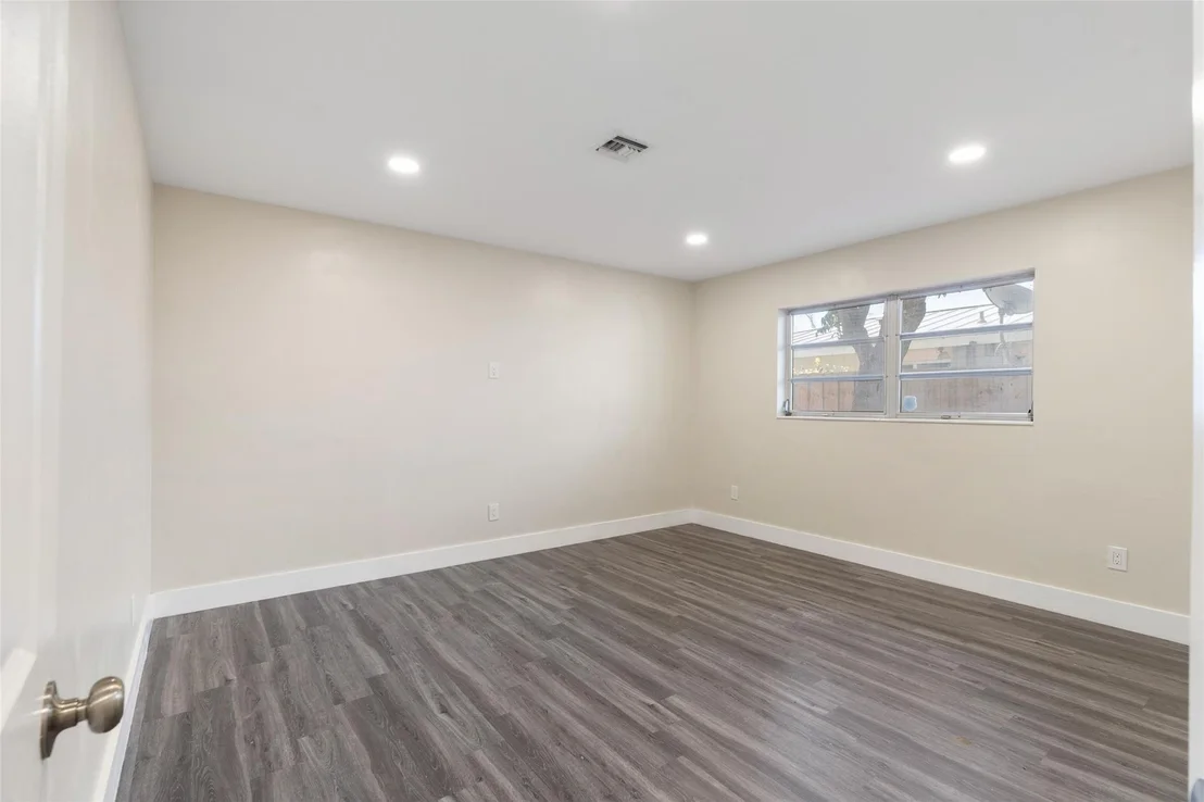 Photo of 420 SE 6th Avenue