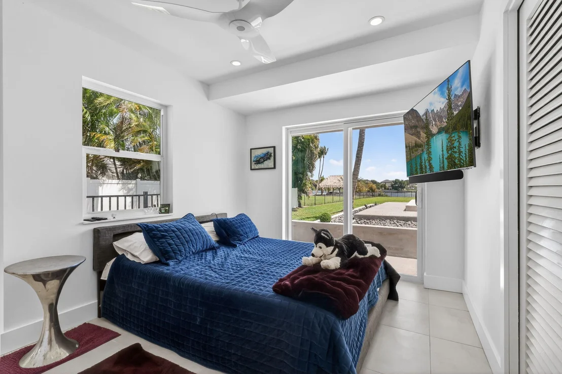 Photo of 6544 Eastview Drive