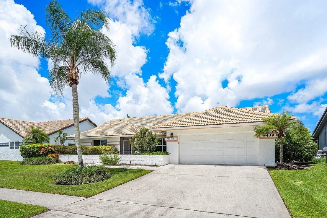 Photo of 9439 Sun Pointe Drive