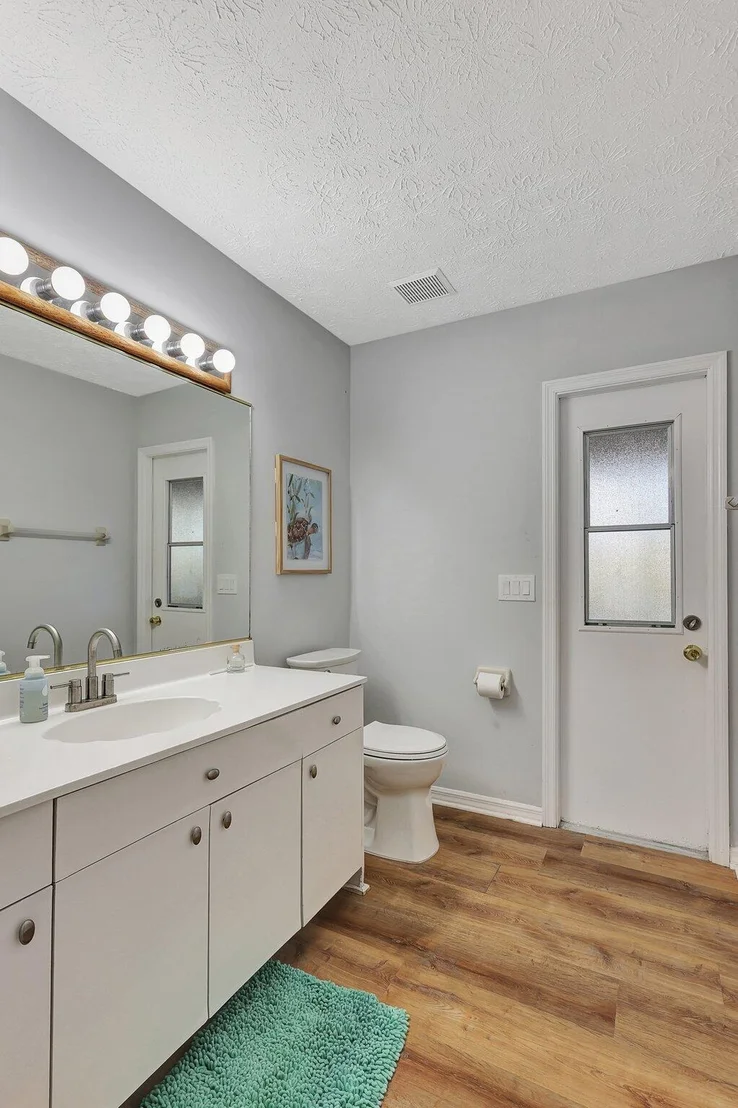 Photo of 2212 NW 20th Avenue
