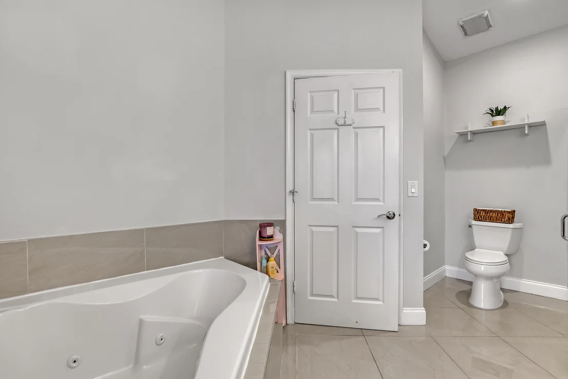 Photo of 5770 Aspen Ridge Circle