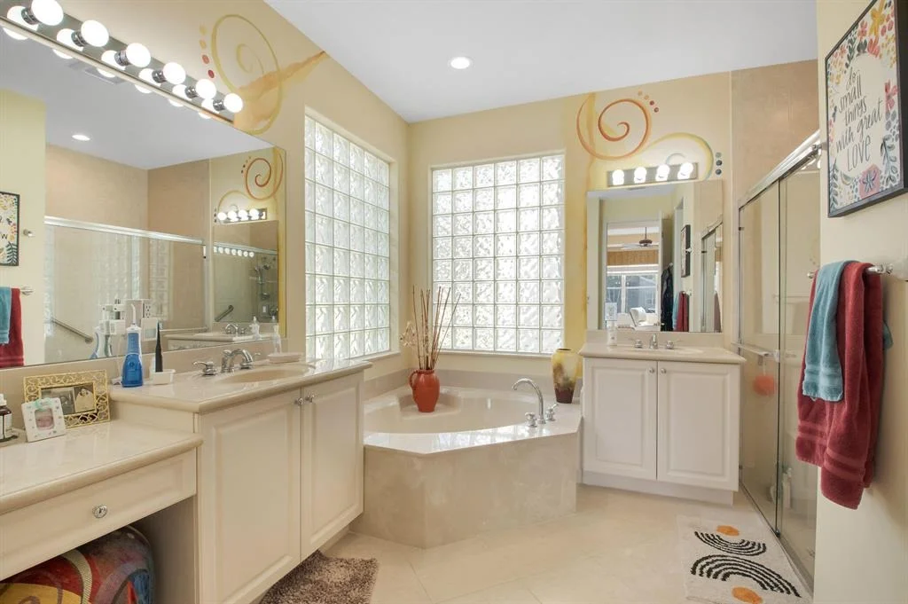 Photo of 9832 Chantilly Point Lane