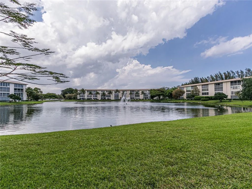 Photo of Unit B1 at 1903 Bermuda Circle