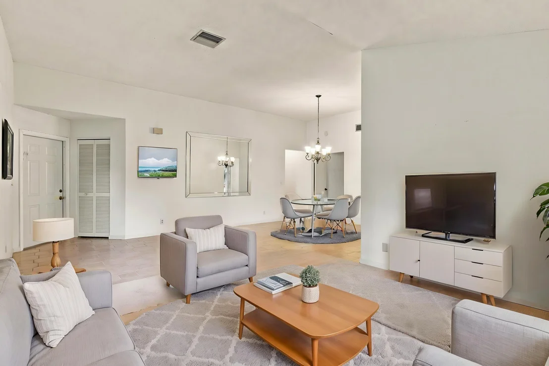 Photo of 5086 Pine Drive