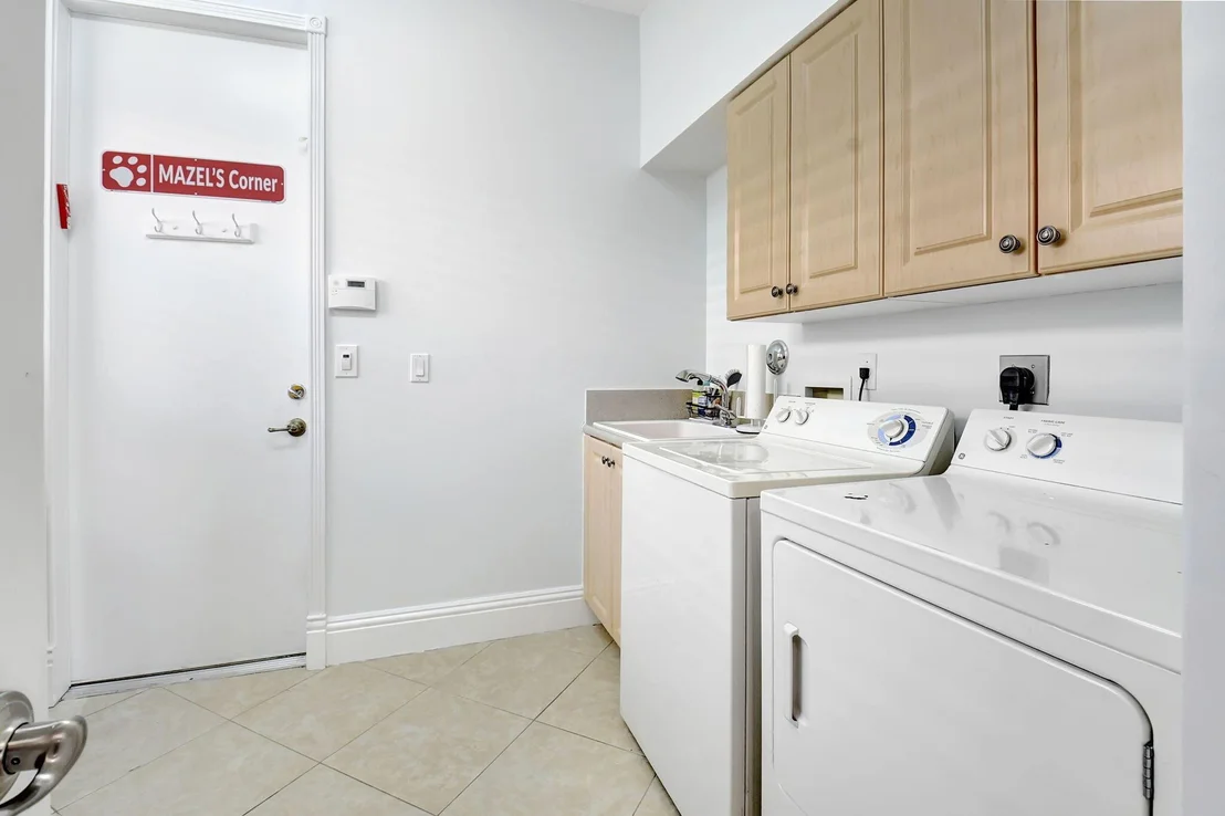 Photo of 7215 Great Falls Circle