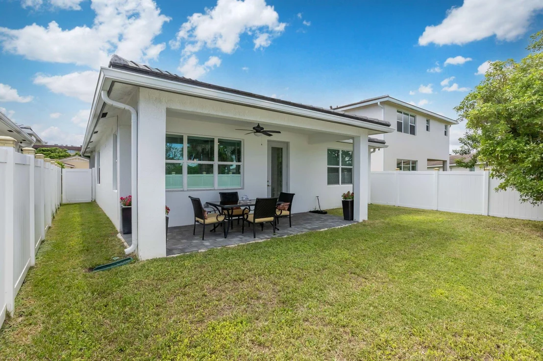Photo of 4186 Marina Way