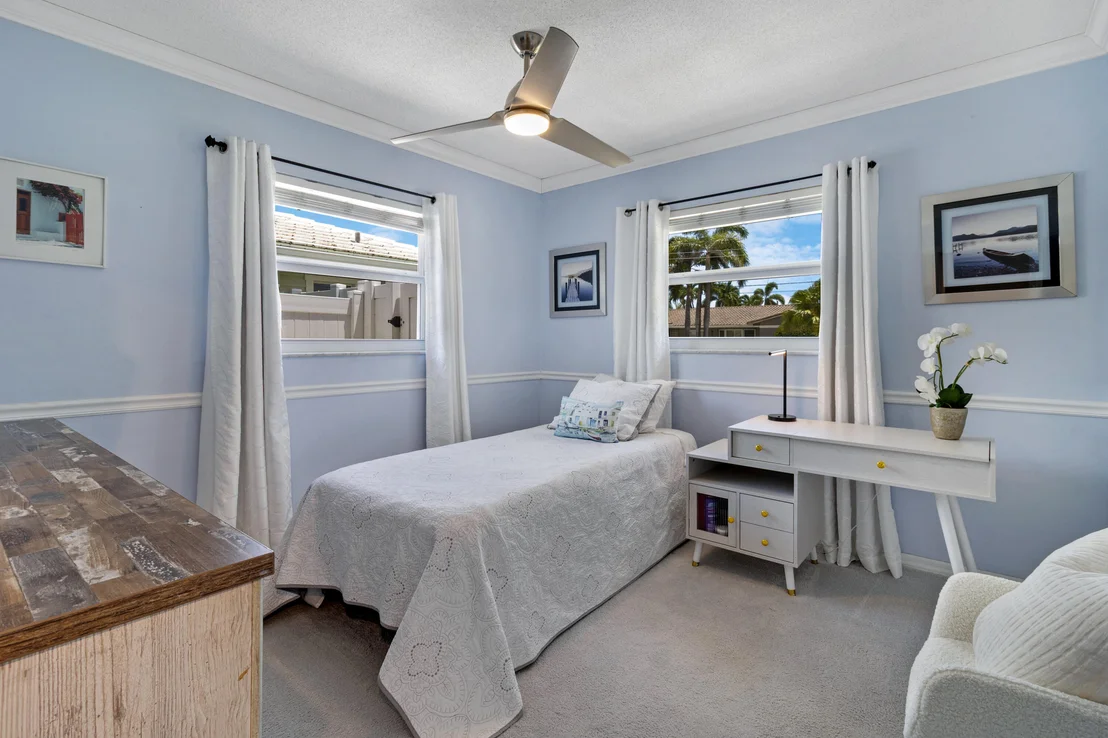 Photo of 611 SE 9TH Avenue