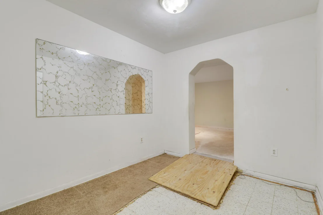 Photo of 142 2ND Street