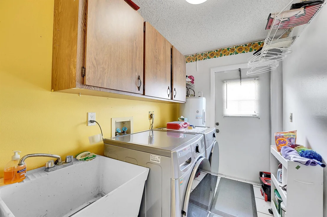 Photo of 905 Scott Street