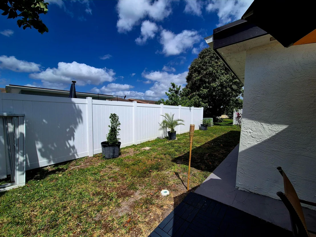 Photo of 1015 NW 68th Avenue