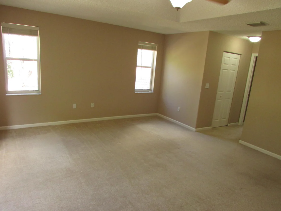 Photo of 6166 Oak Bluff Way