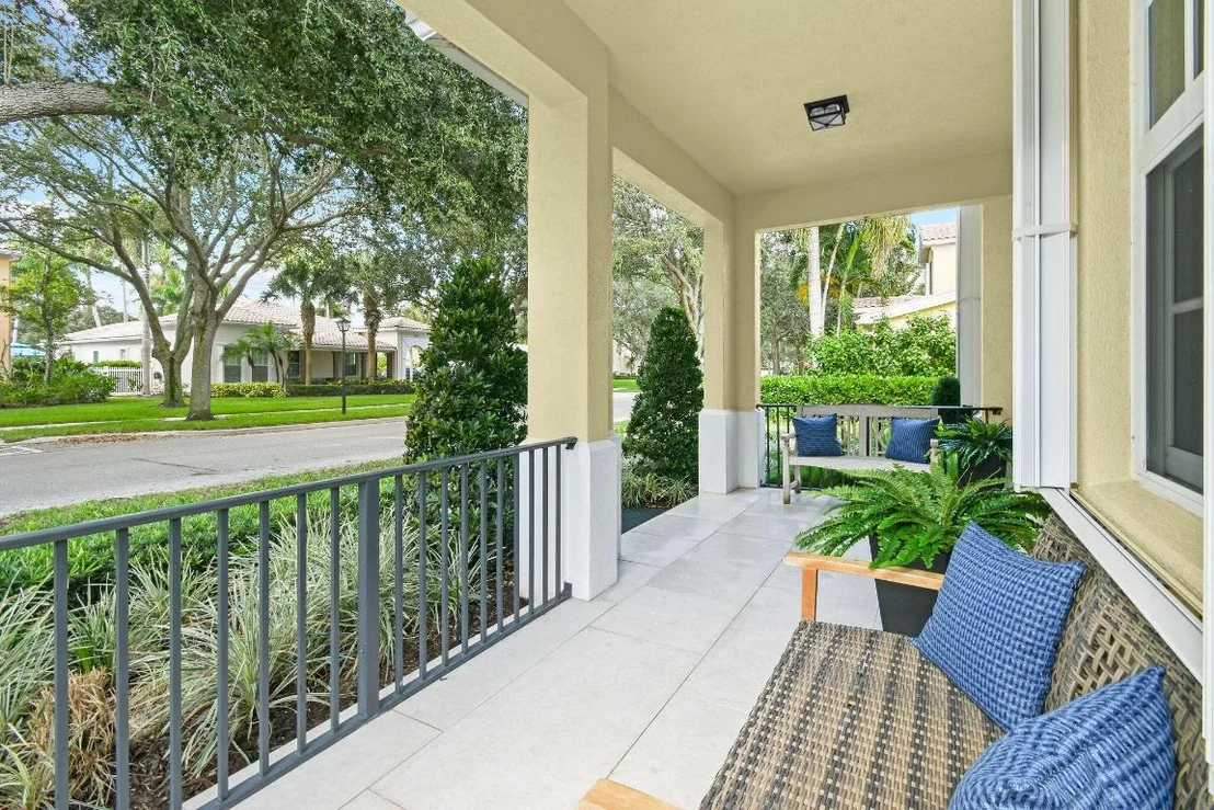 Photo of 4015 Community Drive