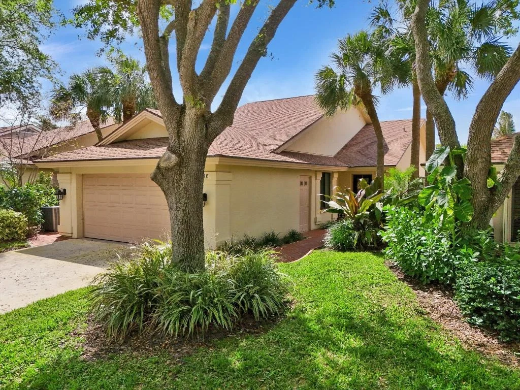 Photo of 316 River Edge Road