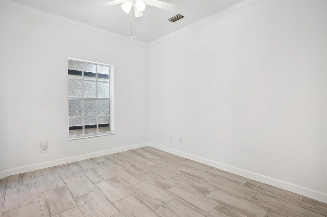 Photo of 7942 Brighton Manor