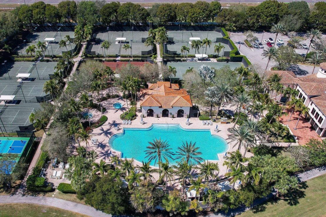 Photo of 9253 Este Lago Drive
