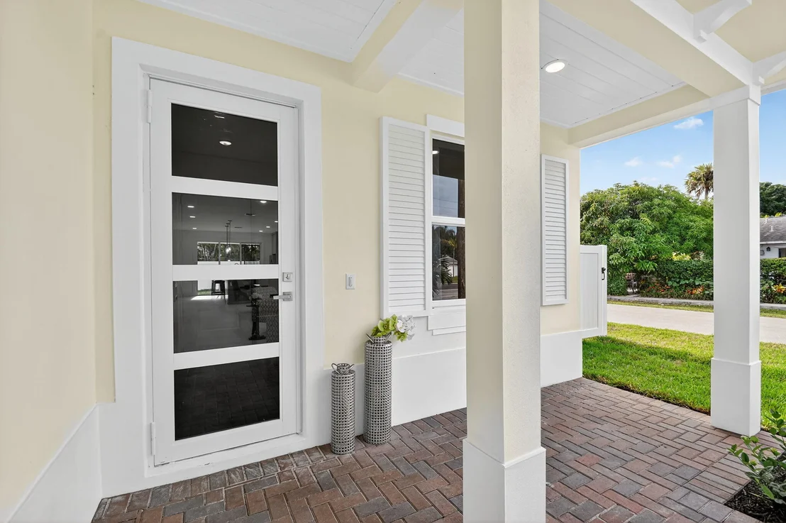 Photo of 601 N Loxahatchee Drive