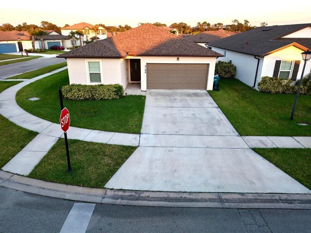 Photo of 5166 Armina Place