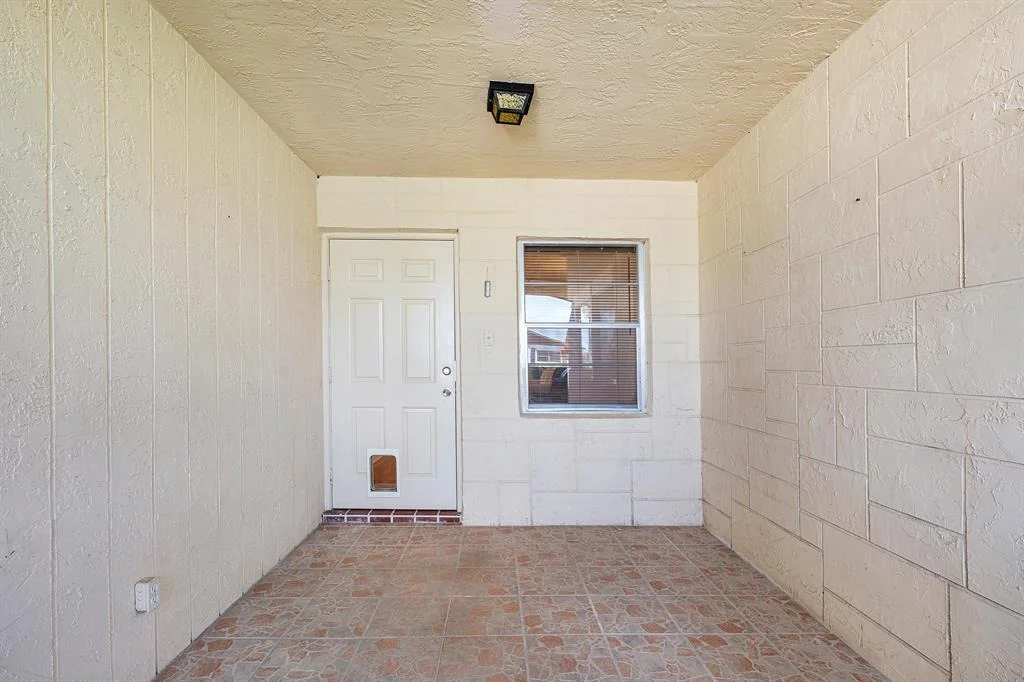 Photo of 6184 Stanley Lane