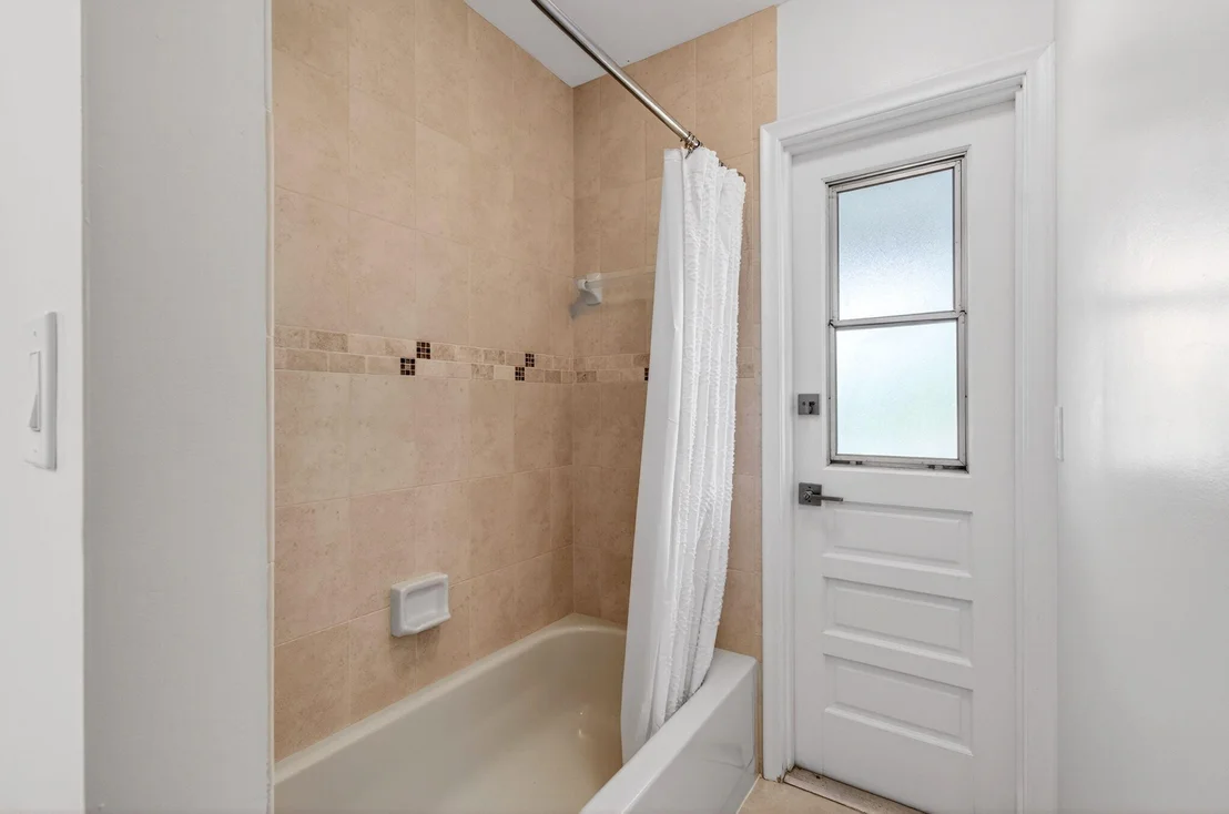 Photo of 17773 Maplewood Drive
