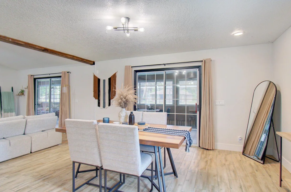 Photo of 4090 Mandarin Boulevard