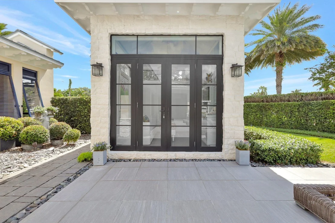 Photo of 18 Ridge Boulevard