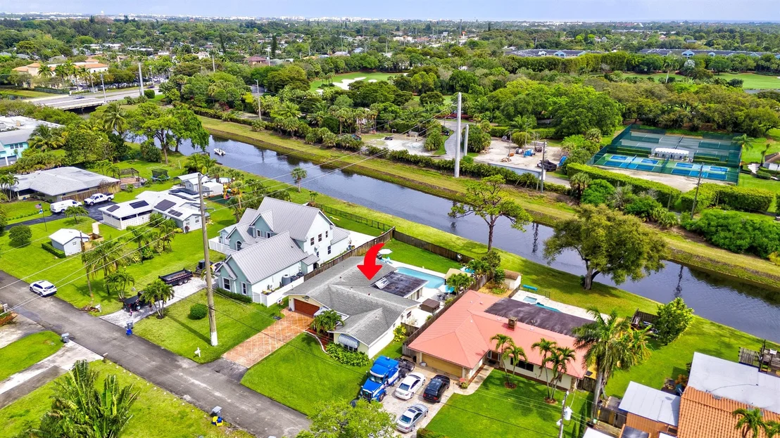 Photo of 7130 Thompson Road