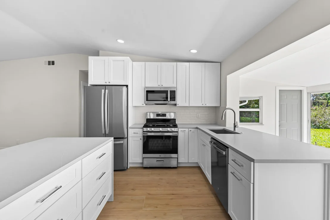 Photo of 302 Riverside Drive