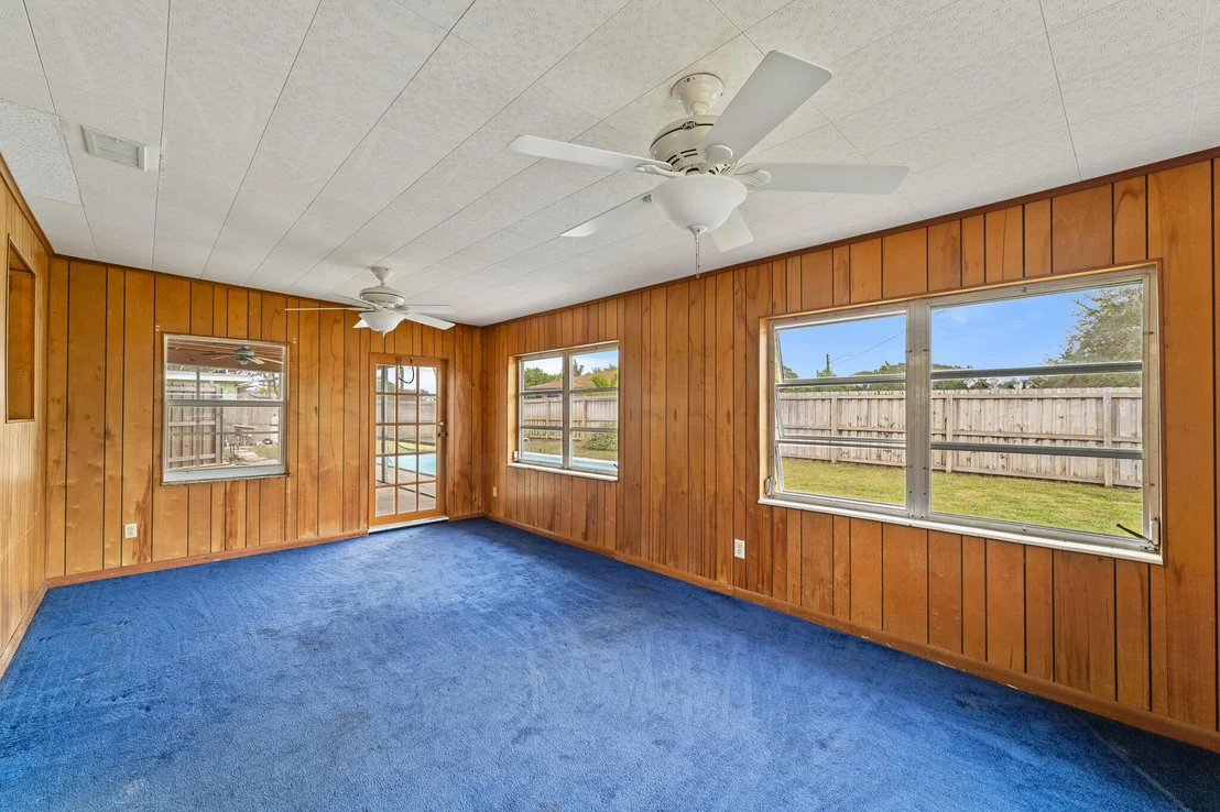Photo of 1121 NW 15th Terrace