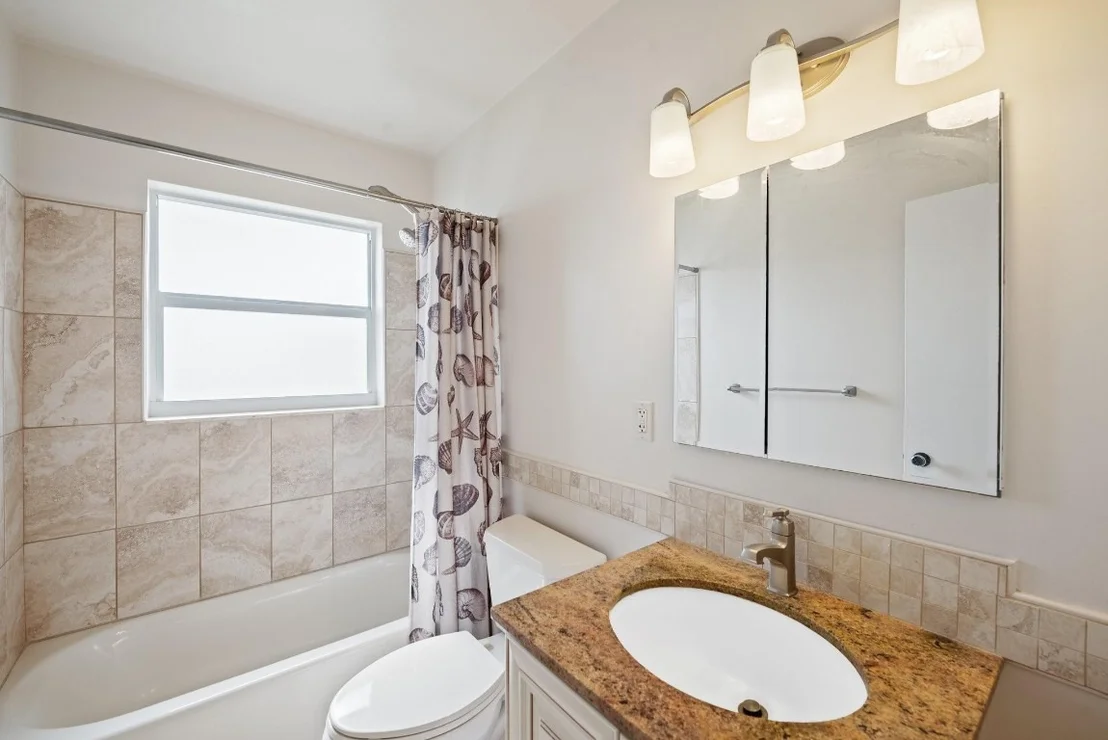 Photo of 248 SE 4th Avenue