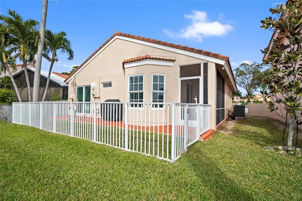 Photo of 1230 Garden Road