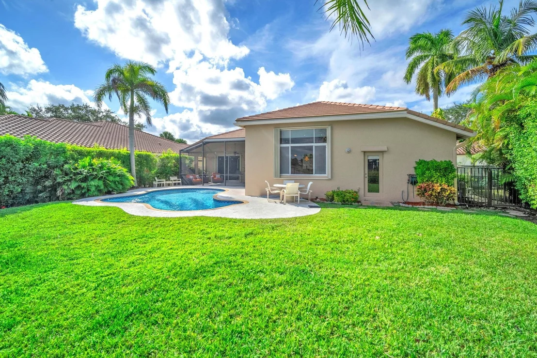 Photo of 2984 Oakbrook Drive