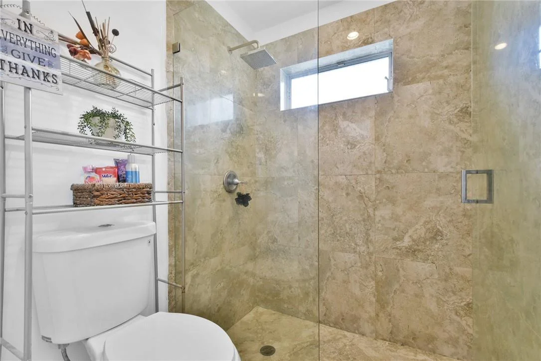 Photo of 1451 Garden Road