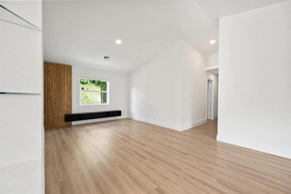 Photo of 151 Crystal Key Way