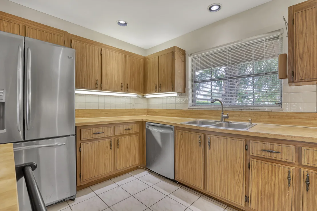 Photo of 2288 Windsor Road