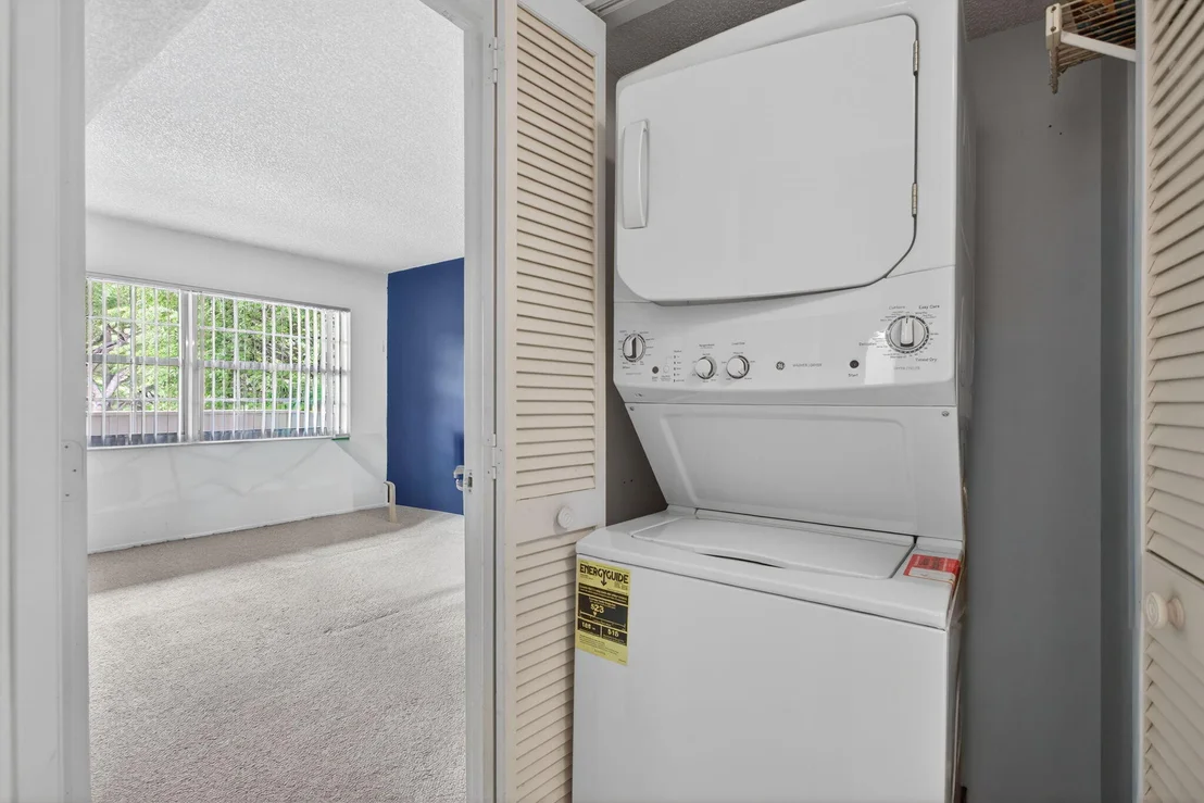 Photo of Unit 204A at 800 Cypress Boulevard