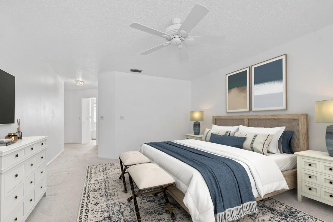 Photo of 18330 Lake Bend