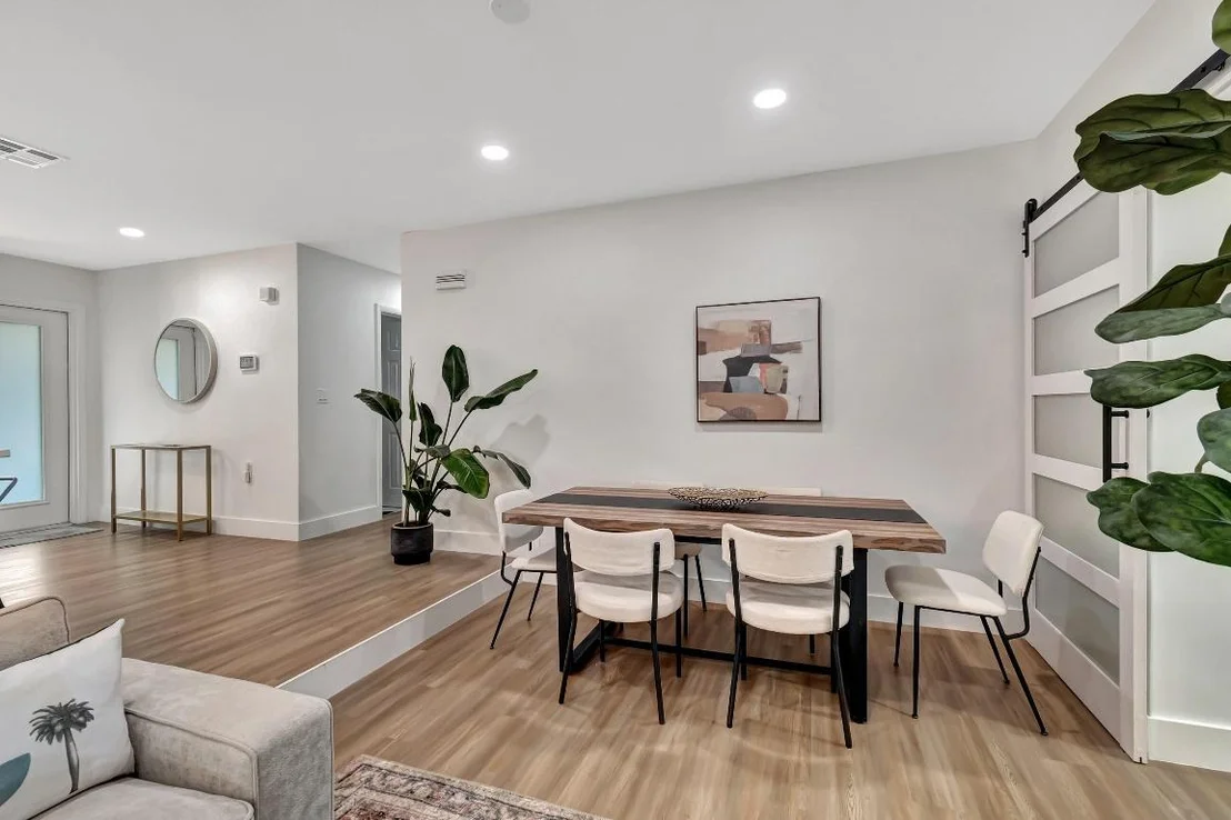 Photo of 620 Las Palmas Park