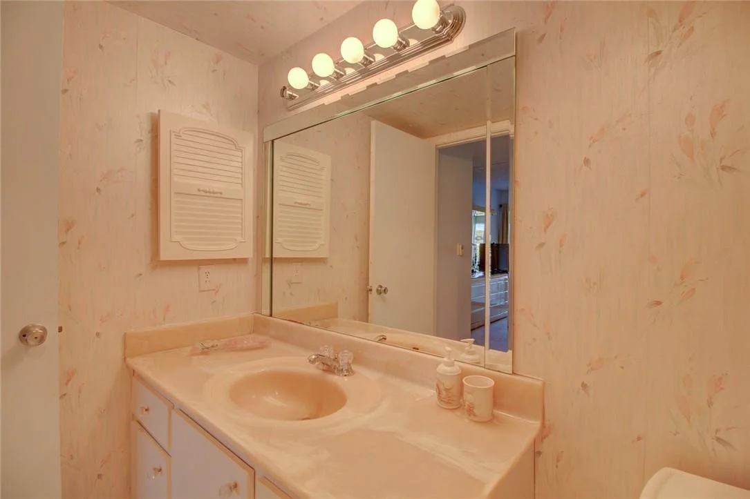 Photo of Unit D1 at 1903 Bermuda Circle