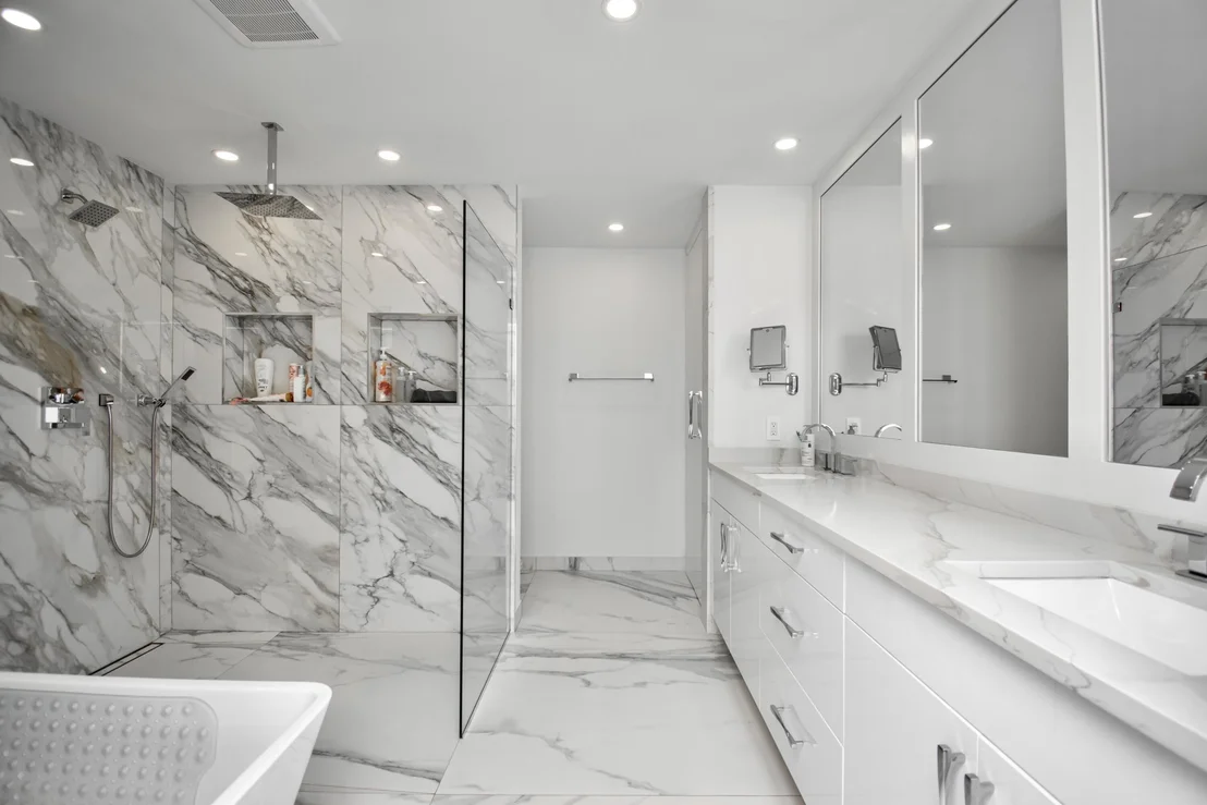 Photo of 7484 Malibu Crescent
