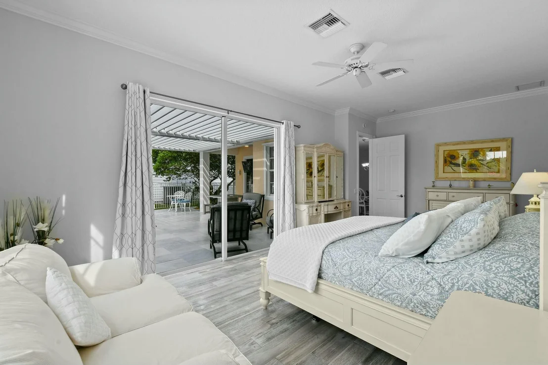 Photo of 196 Barbados Drive