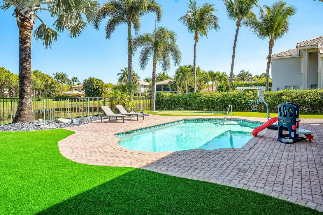 Photo of 8867 Starhaven Cove