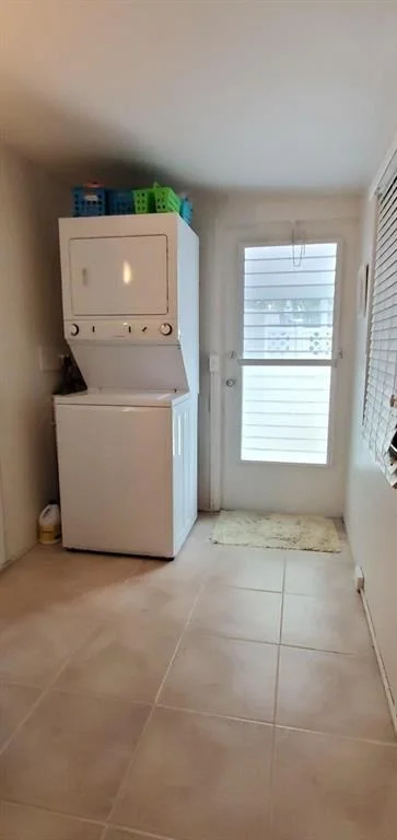 Photo of Unit 23 at 400 N Highway A1a
