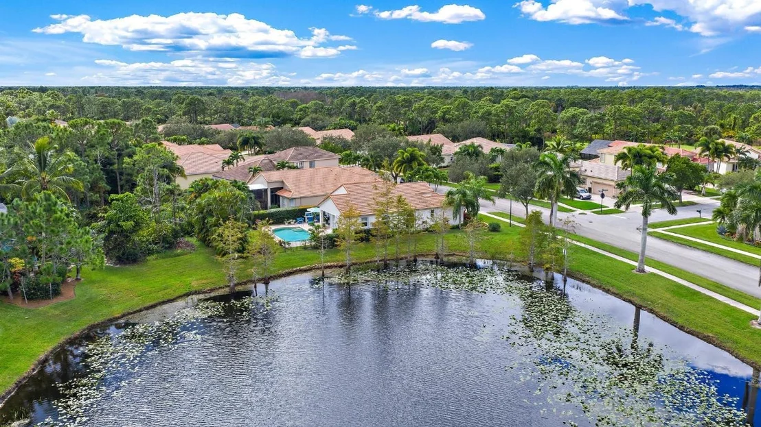 Photo of 6784 SE Twin Oaks Circle
