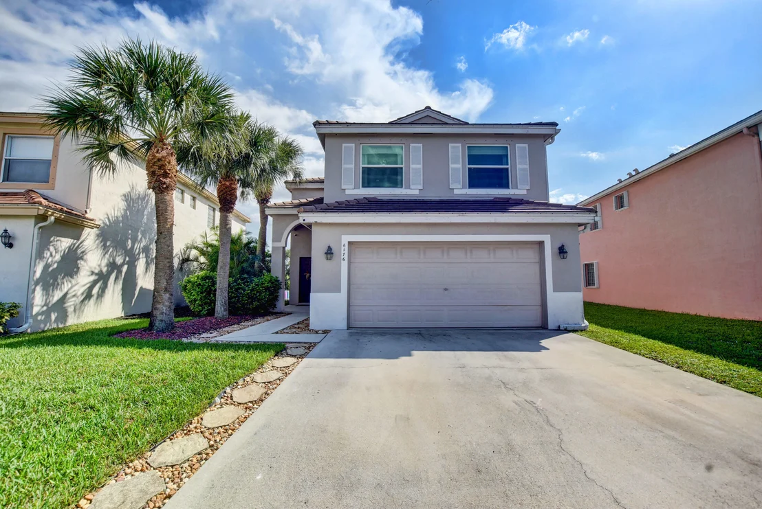Photo of 6176 Spring Isles Boulevard