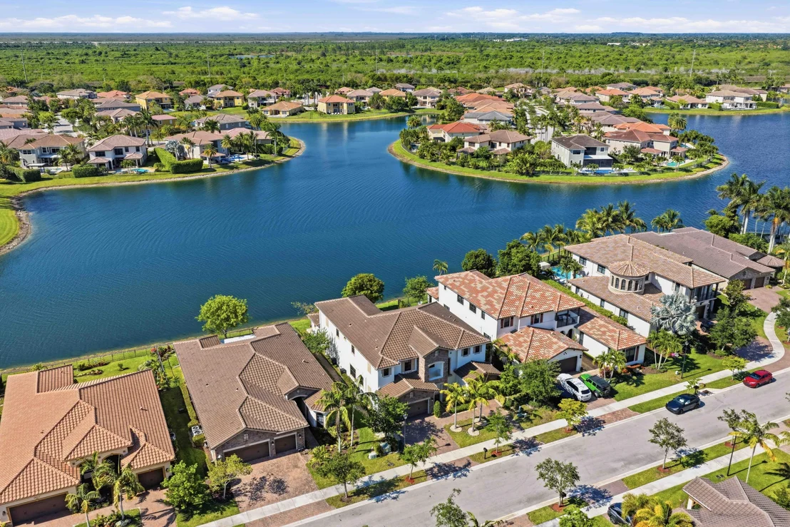 Photo of 10271 Peninsula Place
