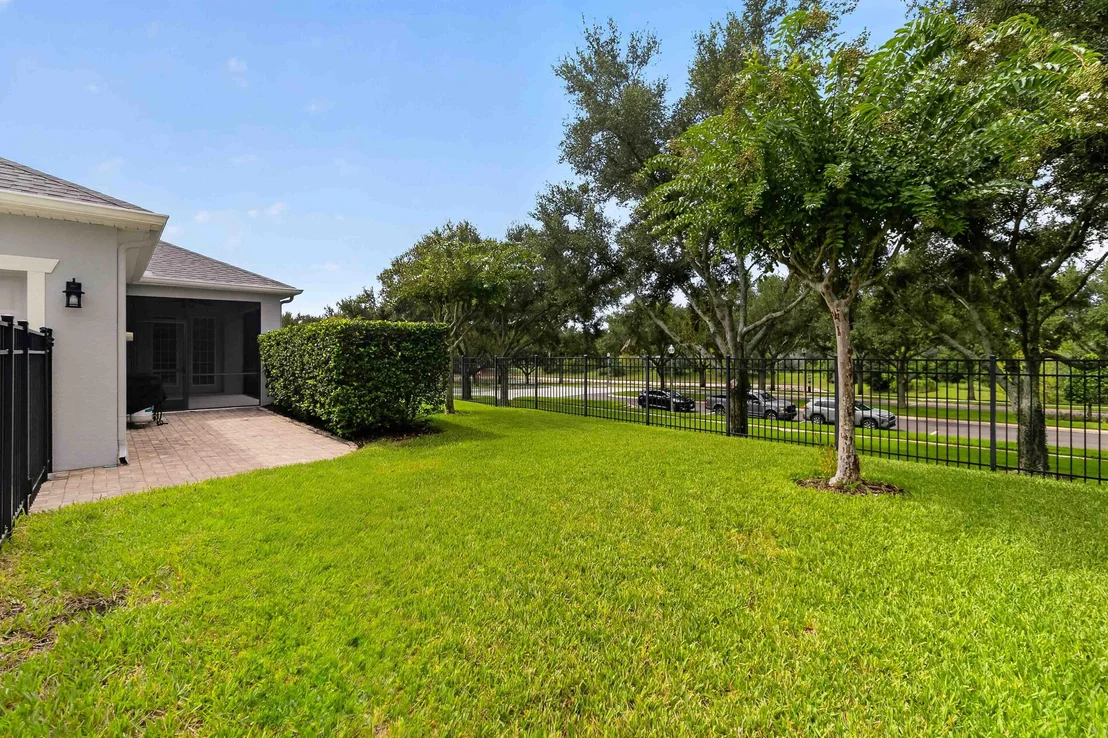 Photo of 2071 RAFTON Road