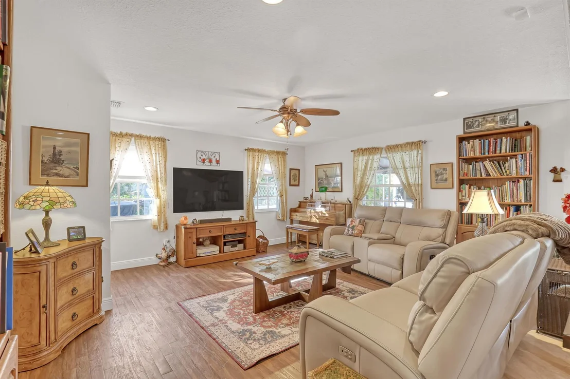 Photo of 9268 166th Way N