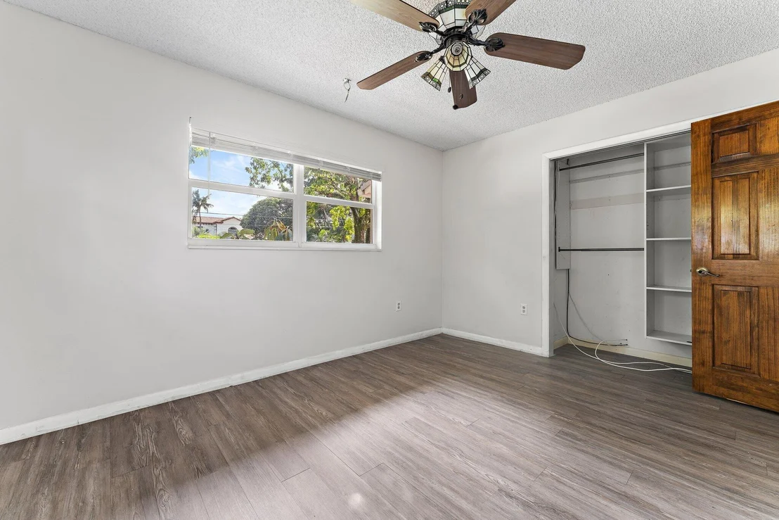 Photo of 243 W Riverside Drive