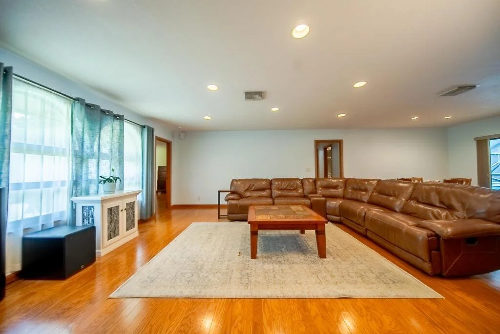 Photo of 12483 Pineacre Lane
